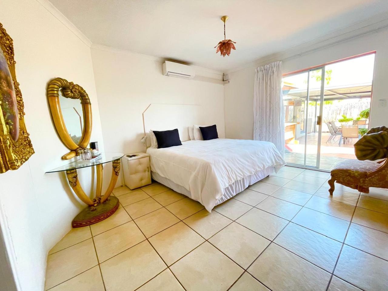 Joezebel Guesthouse Mogwase Екстериор снимка
